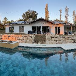 Andrea13 Sainte-Colombe-en-Bruilhois France