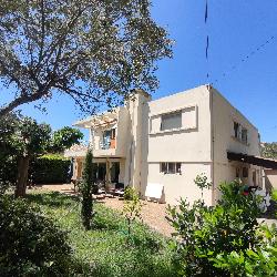 Bruno13200 Arles France