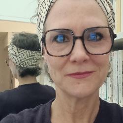 SeverineL19 Paris France