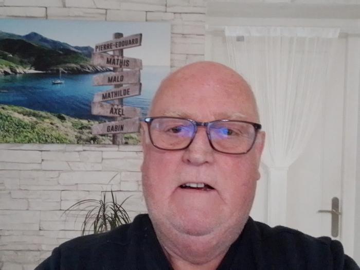 Home sitting L'Hermitage-Lorge, France